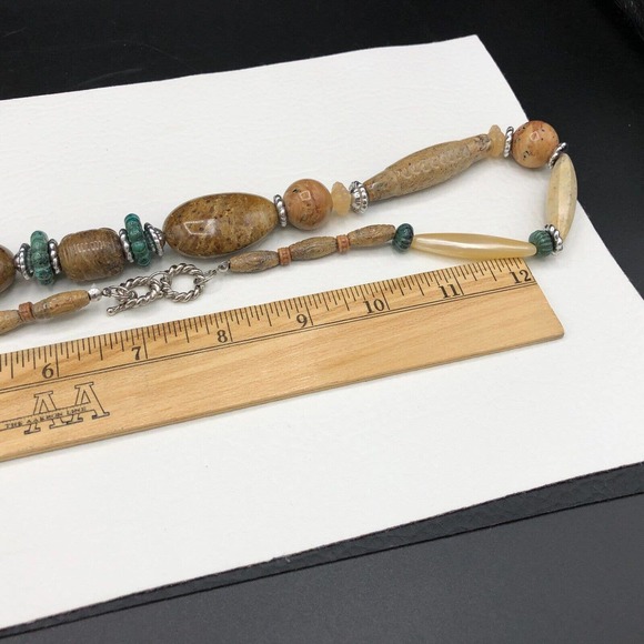 Tribal Carved Style 24” Chunky Acrylic Bead Necklace Faux Sandstone Earth Tones - Picture 8 of 9